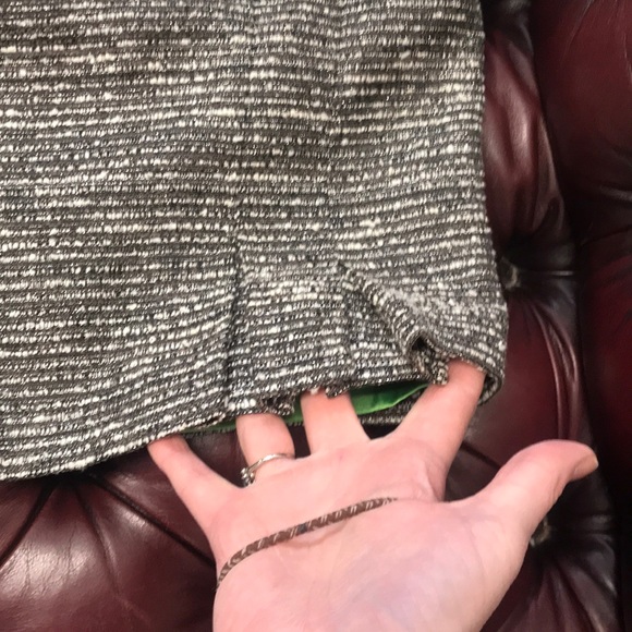 Tahari pencil skirt sz8, sparkly tweed - Picture 4 of 5